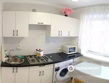 2-комнатная квартира, этаж 2 из 4, 43 м², Посуточно