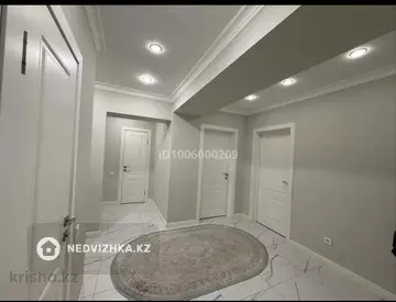 4-комнатная квартира, этаж 1 из 9, 95 м²