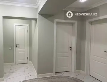 4-комнатная квартира, этаж 1 из 9, 95 м²