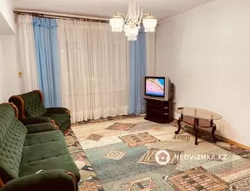 3-комнатная квартира, этаж 1 из 5, 75 м², На длительный срок