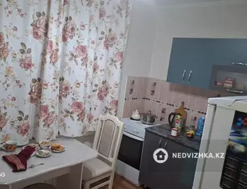1-комнатная квартира, этаж 1 из 9, 37 м², На длительный срок