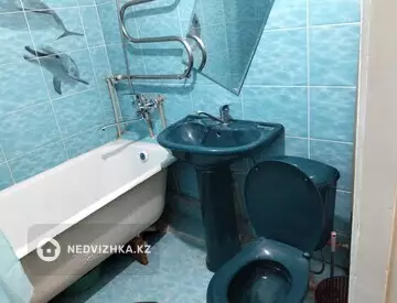 2-комнатная квартира, этаж 3 из 4, 42 м², На длительный срок