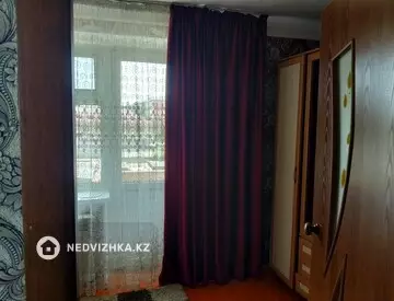 2-комнатная квартира, этаж 3 из 4, 42 м², На длительный срок