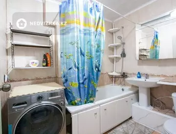 3-комнатная квартира, этаж 1 из 5, 64 м², На длительный срок