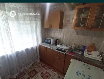 2-комнатная квартира, этаж 1 из 4, 100 м², Посуточно