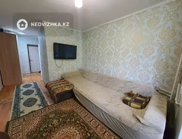 1-комнатная квартира, этаж 3 из 4, 19 м²