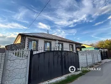 4-комнатный дом, 6 соток, 288 м²