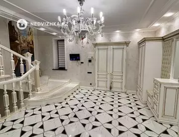 3-комнатный дом, 6.5 соток, 350 м²