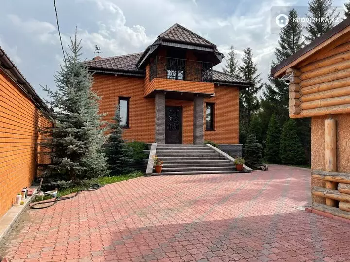 350 м², 3-комнатный дом, 6.5 соток, 350 м², изображение - 1