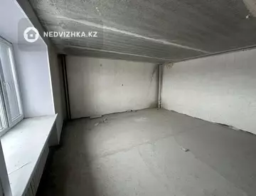1-комнатная квартира, этаж 3 из 4, 42 м²