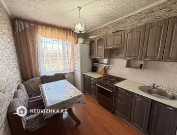 4-комнатная квартира, этаж 10 из 10, 86 м²