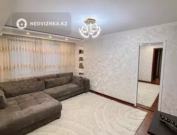 4-комнатная квартира, этаж 8 из 9, 80 м²