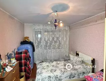 3-комнатная квартира, этаж 9 из 9, 68 м²