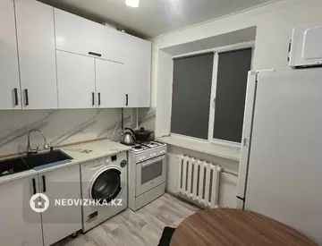 2-комнатная квартира, этаж 5 из 5, 50 м², По часам