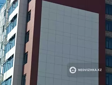 1-комнатная квартира, этаж 8 из 9, 39 м²
