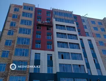 1-комнатная квартира, этаж 8 из 9, 39 м²