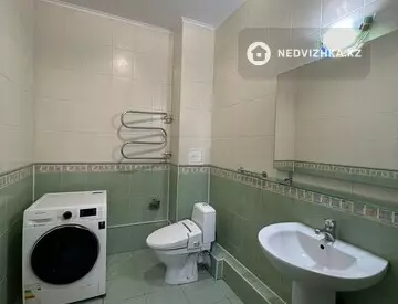 5-комнатная квартира, этаж 4 из 9, 286 м²