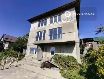 5-комнатный дом, 10.5 соток, 204 м²