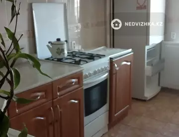 3-комнатная квартира, этаж 7 из 9, 62 м², На длительный срок