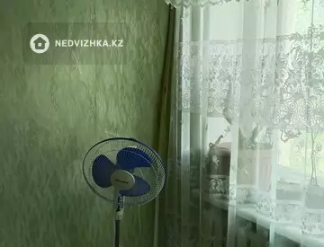 2-комнатная квартира, этаж 3 из 5, 41 м²