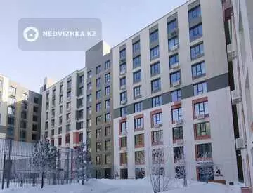 1-комнатная квартира, этаж 3 из 9, 42 м²