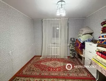 2-комнатная квартира, этаж 4 из 5, 48 м²