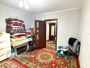2-комнатная квартира, этаж 4 из 5, 48 м²