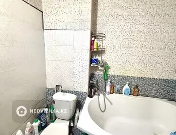 2-комнатная квартира, этаж 4 из 5, 48 м²