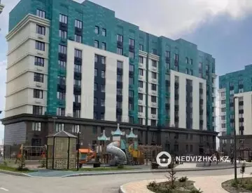 2-комнатная квартира, этаж 4 из 9, 77 м²