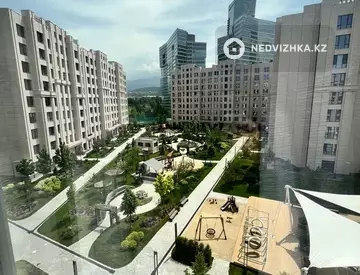 3-комнатная квартира, этаж 5 из 9, 90 м², На длительный срок