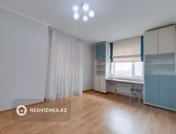 2-комнатная квартира, этаж 3 из 12, 70 м²