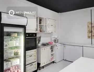 Помещение, 65 м²