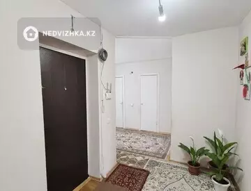 2-комнатная квартира, этаж 3 из 5, 59 м²
