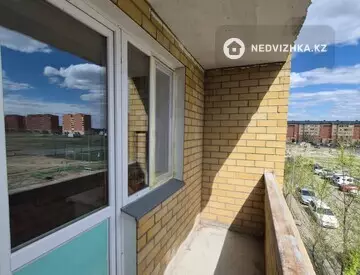 2-комнатная квартира, этаж 3 из 5, 59 м²