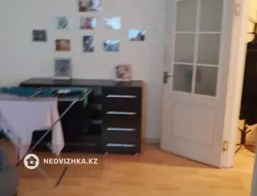 2-комнатная квартира, этаж 3 из 9, 51 м²