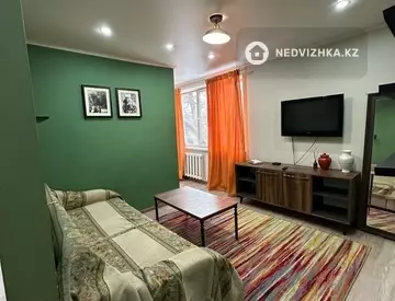 1-комнатная квартира, этаж 3 из 5, 34 м², На длительный срок