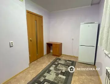 1-комнатная квартира, этаж 3 из 10, 42 м², На длительный срок