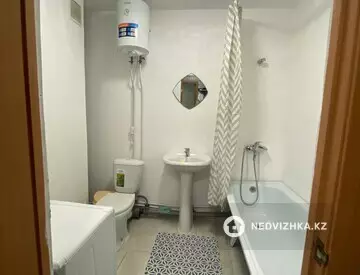 1-комнатная квартира, этаж 3 из 10, 42 м², На длительный срок