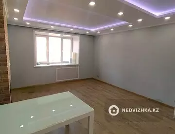 3-комнатная квартира, этаж 10 из 12, 80 м²
