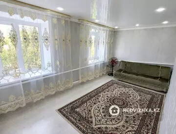 2-комнатная квартира, этаж 4 из 4, 43 м²