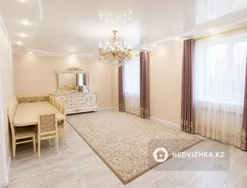 7-комнатный дом, 7.5 соток, 340 м²
