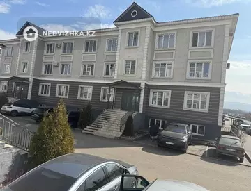 1-комнатная квартира, этаж 1 из 3, 44 м²