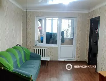 2-комнатная квартира, этаж 3 из 5, 43 м²