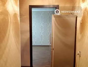 2-комнатная квартира, этаж 3 из 5, 43 м²