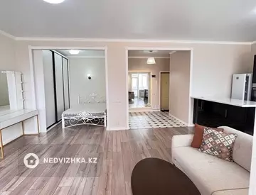 1-комнатная квартира, этаж 4 из 5, 55 м²