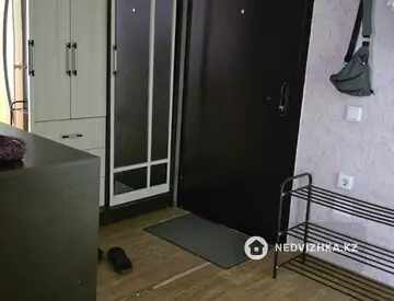 1-комнатная квартира, этаж 3 из 5, 46 м², На длительный срок