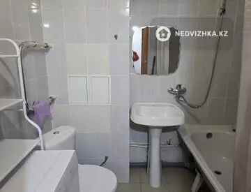 1-комнатная квартира, этаж 3 из 5, 46 м², На длительный срок