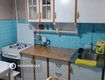 2-комнатная квартира, этаж 2 из 4, 48 м², На длительный срок