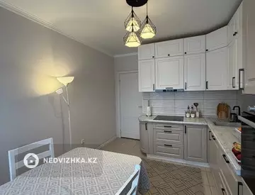 3-комнатная квартира, этаж 13 из 14, 86 м²
