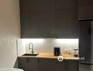 1-комнатная квартира, этаж 3 из 3, 39 м²